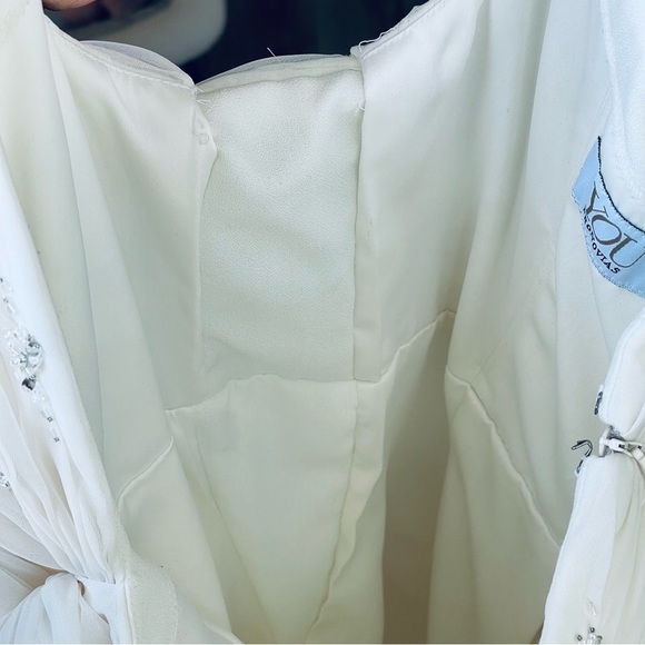 PRONOVIAS You Wedding Gown w/ Train Button Back Beaded Off Shoulders - Picture 14 of 15